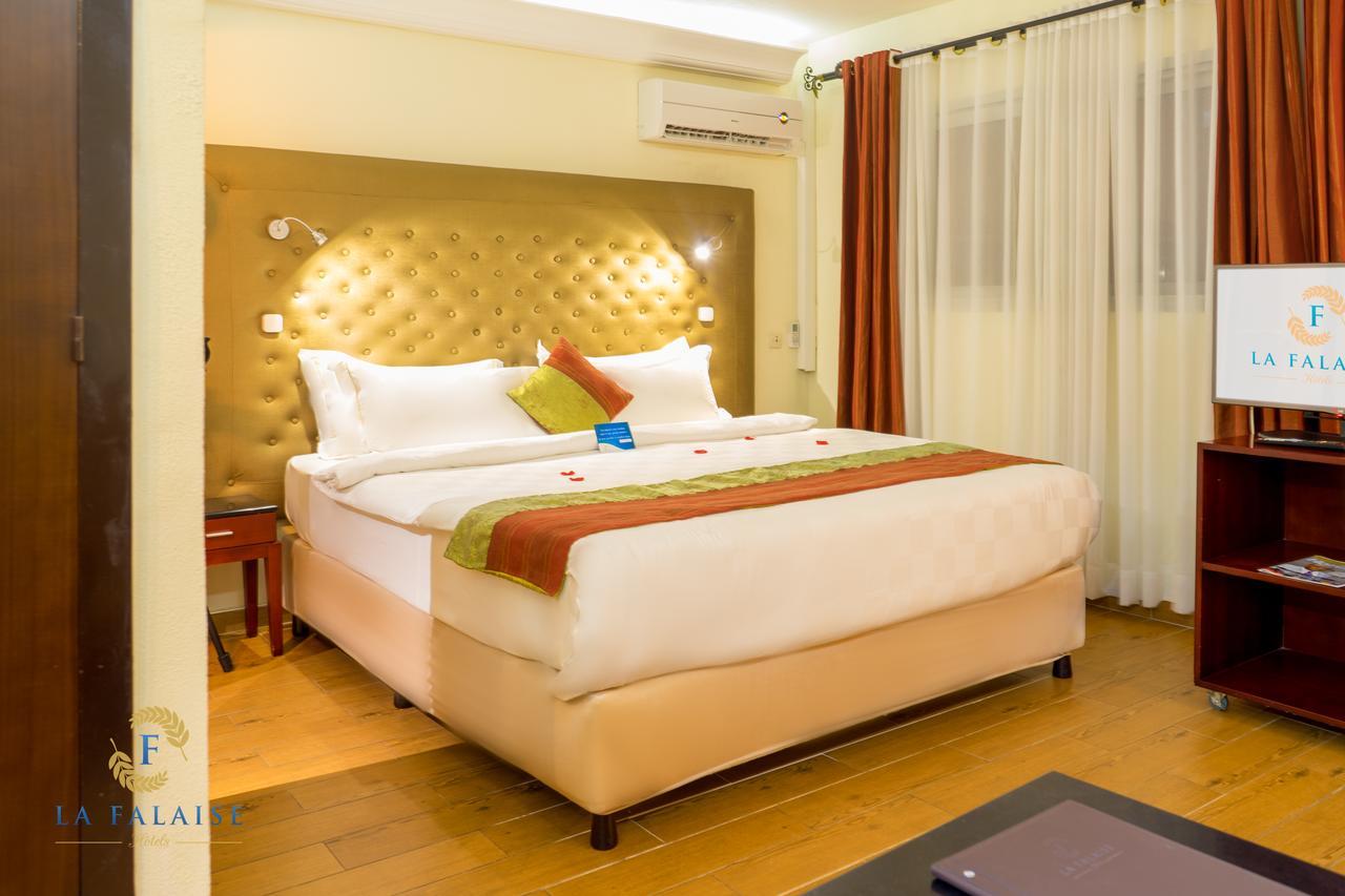 Hotel Residence La Falaise Douala Luaran gambar